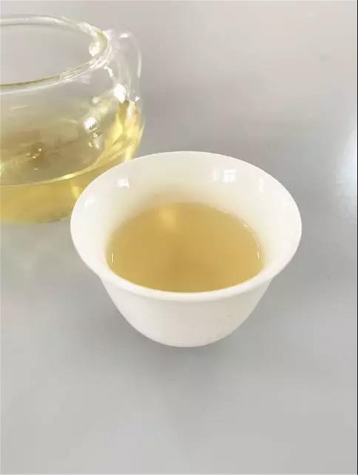 選購陶瓷茶具需注意什么？