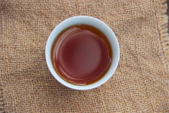 夏季應(yīng)該如何存放茯茶？