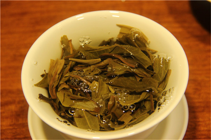 天涼好個(gè)秋 煮盡黑茶滋味