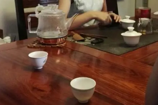 高級(jí)茶藝師后幾年可以考技師，茶葉高級(jí)是幾年后才能考技師？