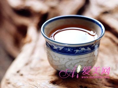 愛上喝烏龍茶的3理由 9步泡出抗衰好茶品