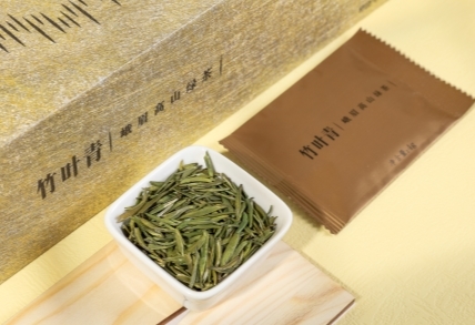 碧波蕩漾一抹香，竹葉青用高標(biāo)準(zhǔn)打造高端綠茶