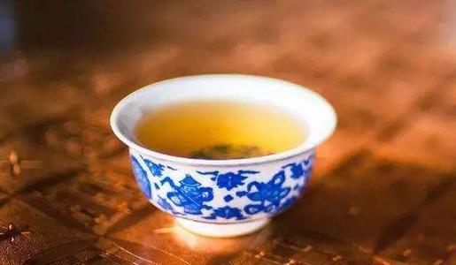 茶網(wǎng)_隔夜水、隔夜茶到底能不能飲用？