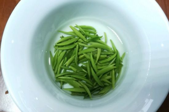 一斤雀舌茶價(jià)格，正宗雀舌綠茶多少錢一斤？