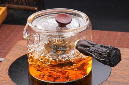 生普適合用蓋碗泡而非紫砂壺！茶葉不為人知的冷知識(shí)盤點(diǎn)