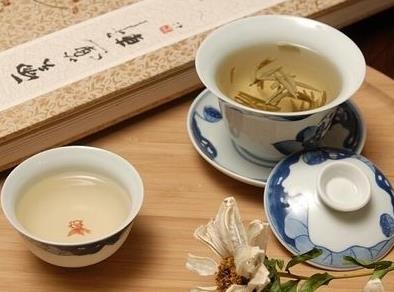 沖泡福鼎白茶用多少克的茶葉量？（收藏）