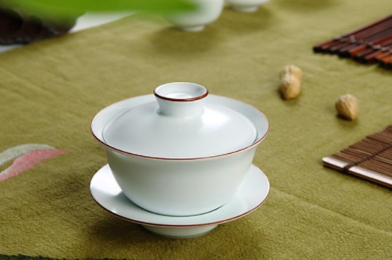 泡鐵觀音的茶具_(dá)鐵觀音適合用什么茶具？