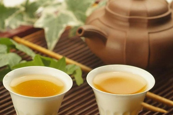 生普洱茶和熟普洱茶的區(qū)別_生普洱和熟普洱用什么茶葉