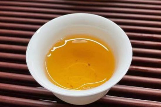 紅茶不能一直泡在杯子里喝么_怎樣泡紅茶才是正確的？