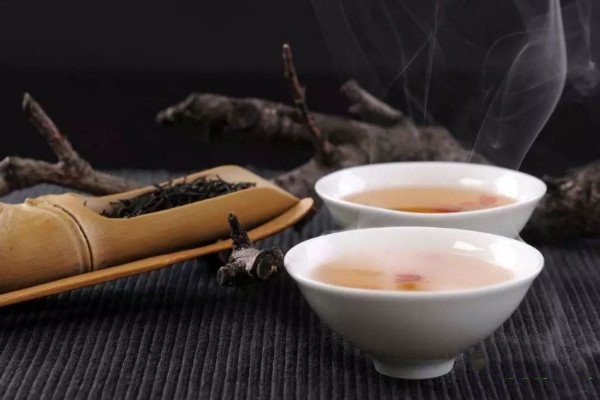 泡好的紅茶可以直接加牛奶嗎_泡好的紅茶直接加牛奶會怎么樣