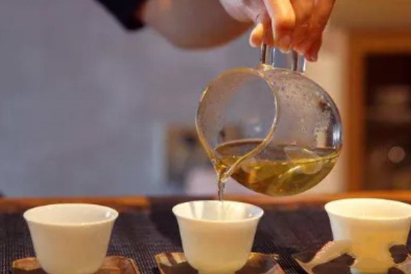 喝茶的壞處_喝茶對(duì)身體的壞處是什么