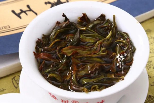 鴨屎香鳳凰單叢茶葉簡(jiǎn)介_(kāi)鴨屎香單叢茶是什么茶類