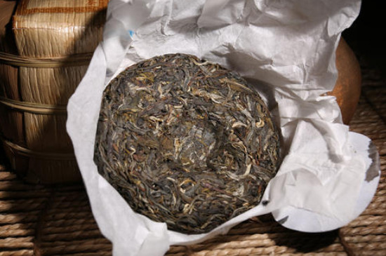 20年的普洱茶餅值多少錢（二十年普洱茶餅價(jià)格表）