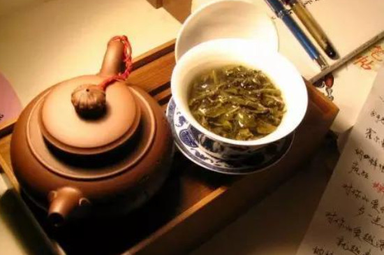 30年的普洱茶多少錢（8000元一餅以上）