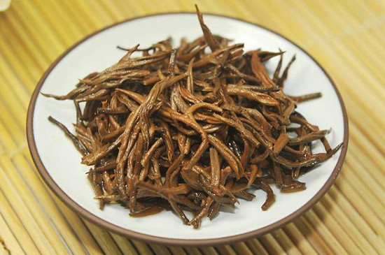 紅茶可以用100度的開(kāi)水泡嗎（100°會(huì)使紅茶變苦