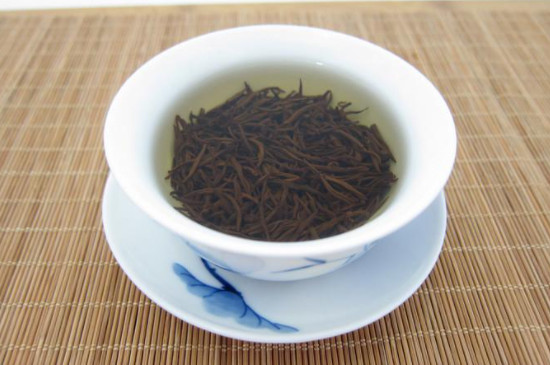 紅茶可以用100度的開(kāi)水泡嗎（100°會(huì)使紅茶變苦