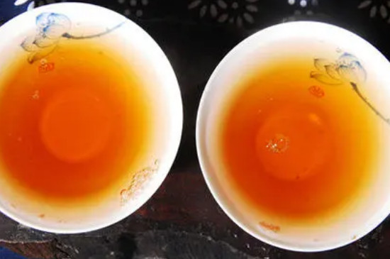 為什么下關(guān)茶比大益茶便宜（大益普洱茶產(chǎn)量較低/品質(zhì)較高