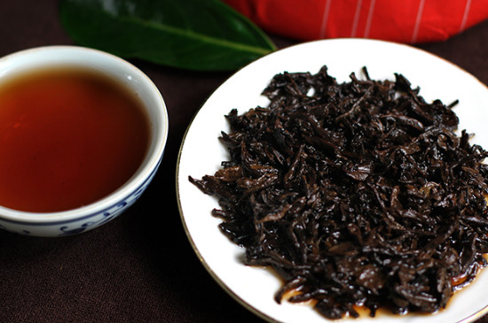 下關(guān)沱茶經(jīng)典產(chǎn)品有哪些（甘普洱/易武之春/綠大樹茶餅