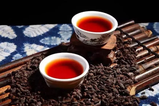 普洱茶是什么茶?怎么喝才更養(yǎng)生_黑茶（根據(jù)季節(jié)來挑選）