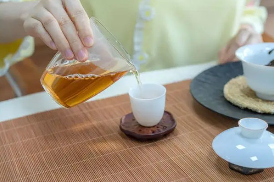 如何泡茶簡(jiǎn)單茶藝教程