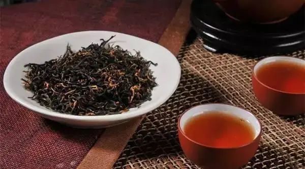 宜賓川紅工夫茶：作為中國三大紅茶之一者，特色獨(dú)領(lǐng)風(fēng)騷