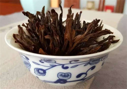 毛尖茶葉的功效與作用大全「毛尖紅茶功效與作用」